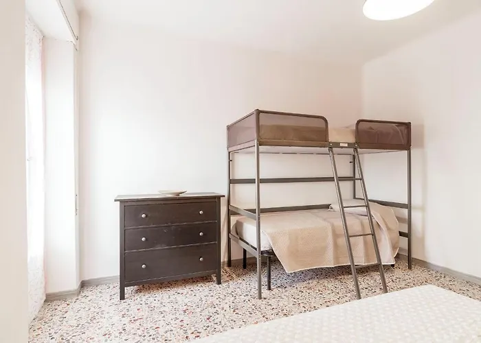 La Perla Sul Mare, * 레반토