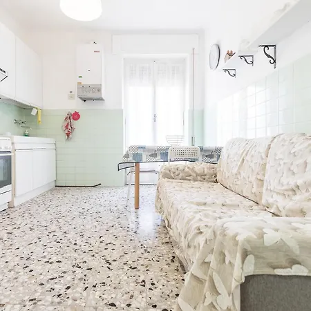 Apartment La Perla Sul Mare, *