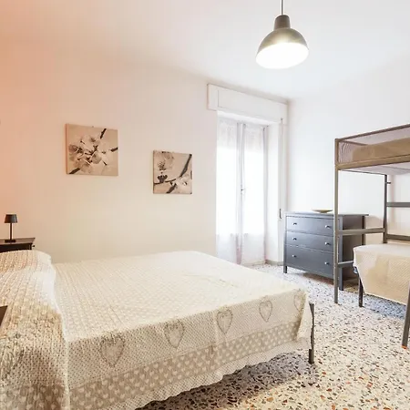 La Perla Sul Mare, *
